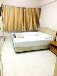 Lucky Plaza (D9), Apartment #569753591